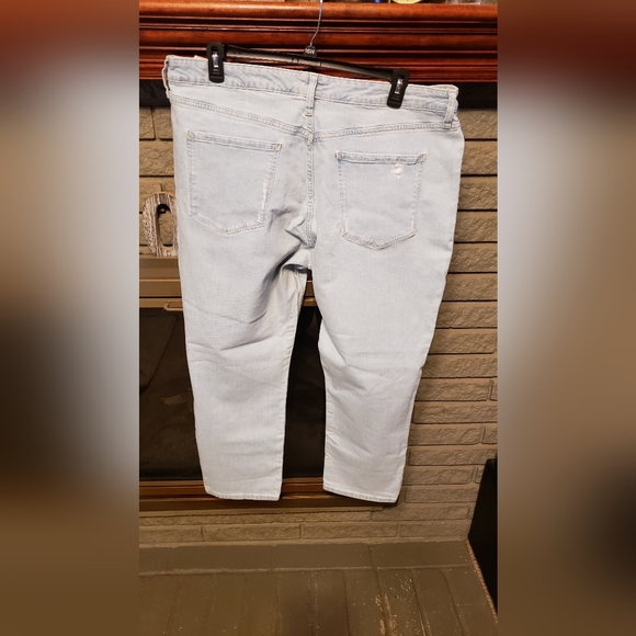 A.N.A MID RISE BOYFRIEND JEANS - Picture 3 of 4